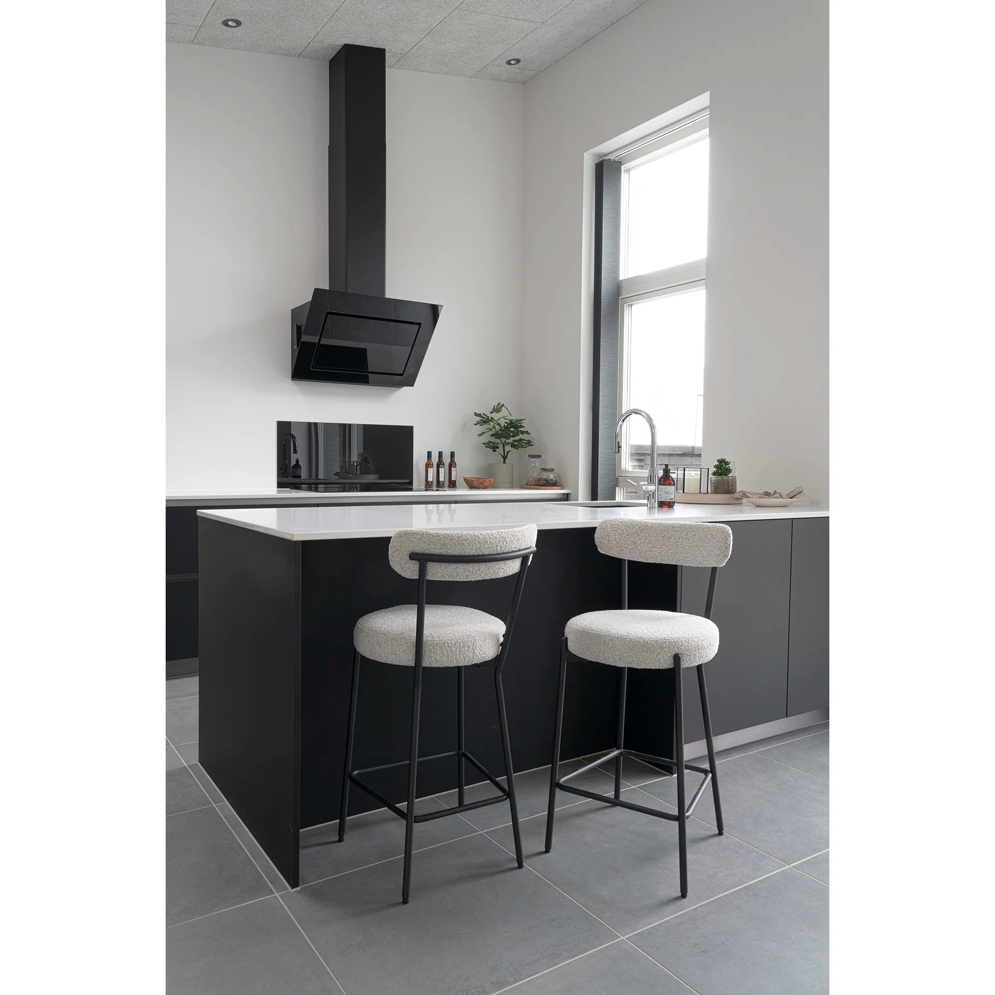 Badalona Barstool – White - Bellavé Studio