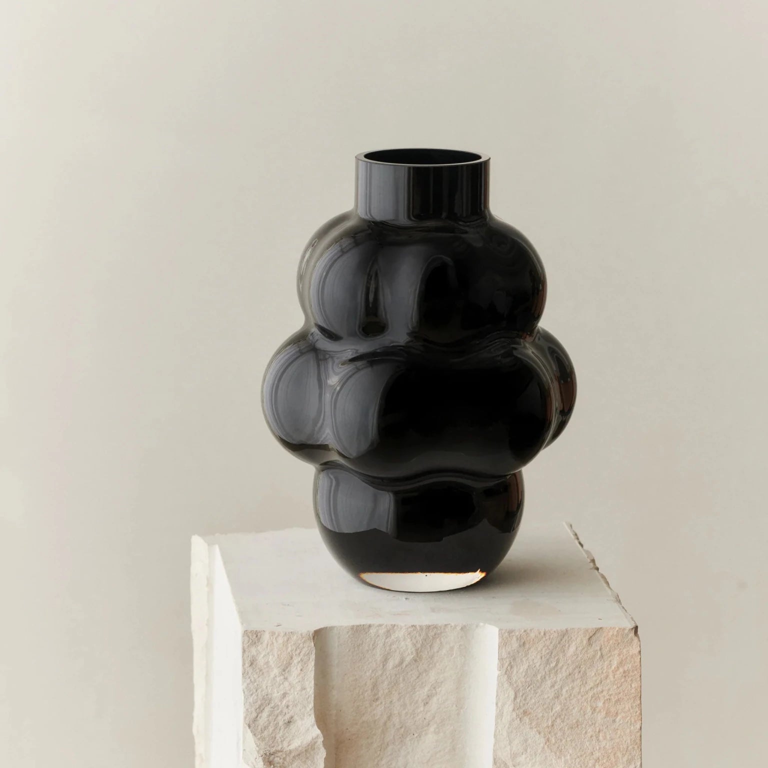 Balloon Vase 04 32cm Black - Bellavé Studio