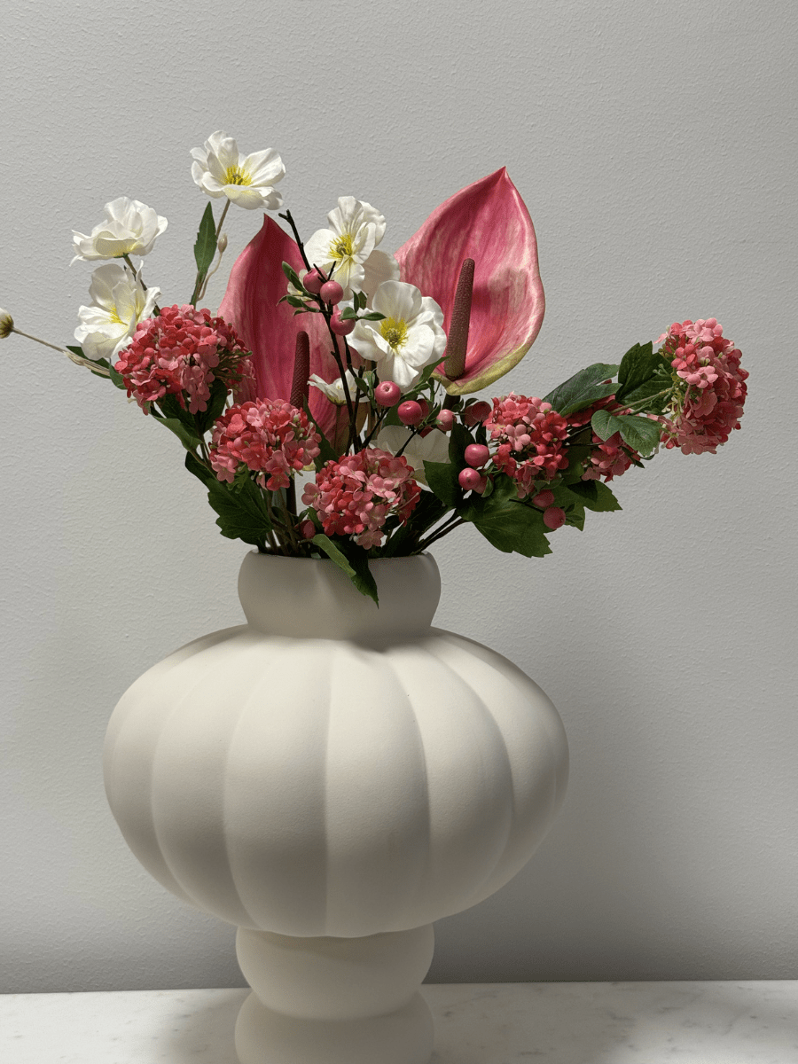 Blush Contrast Bouquet - Bellavé Studio