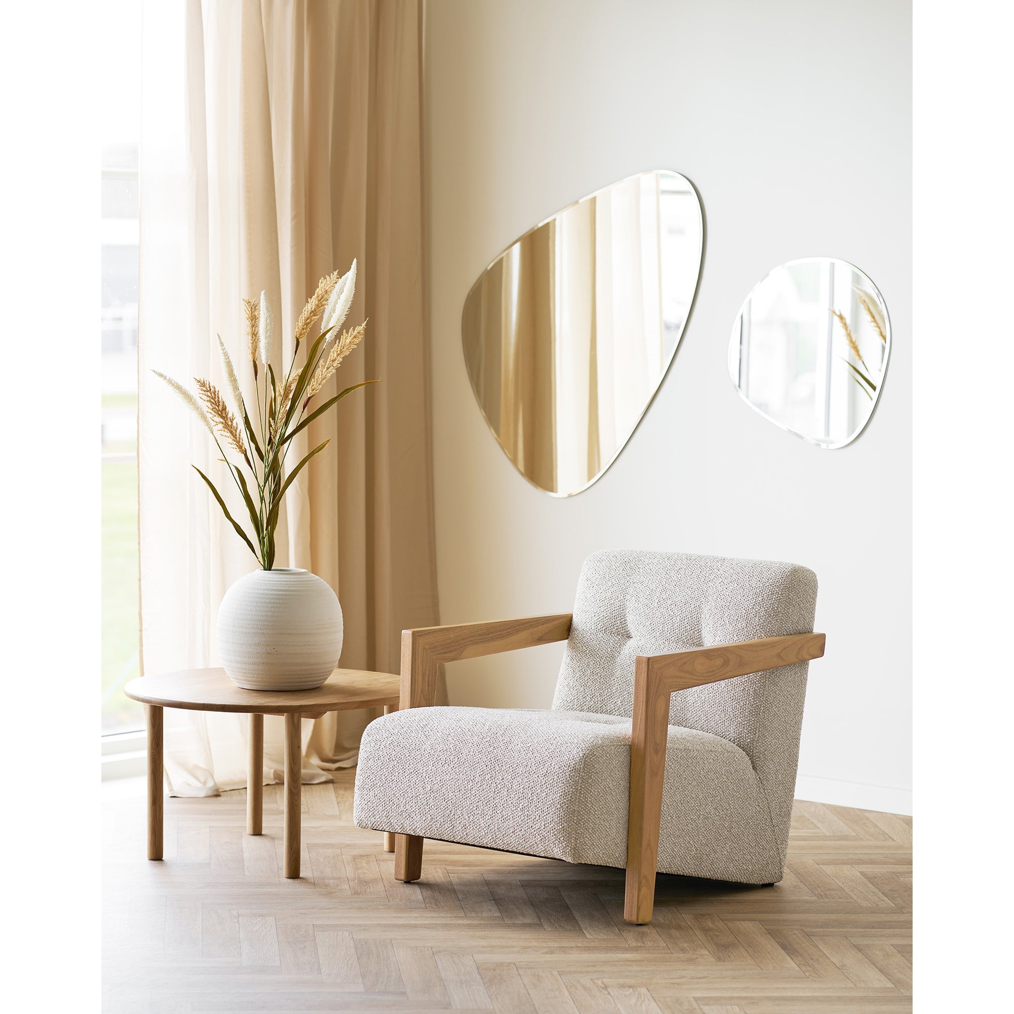Caracas Lounge Chair – Beige - Bellavé Studio