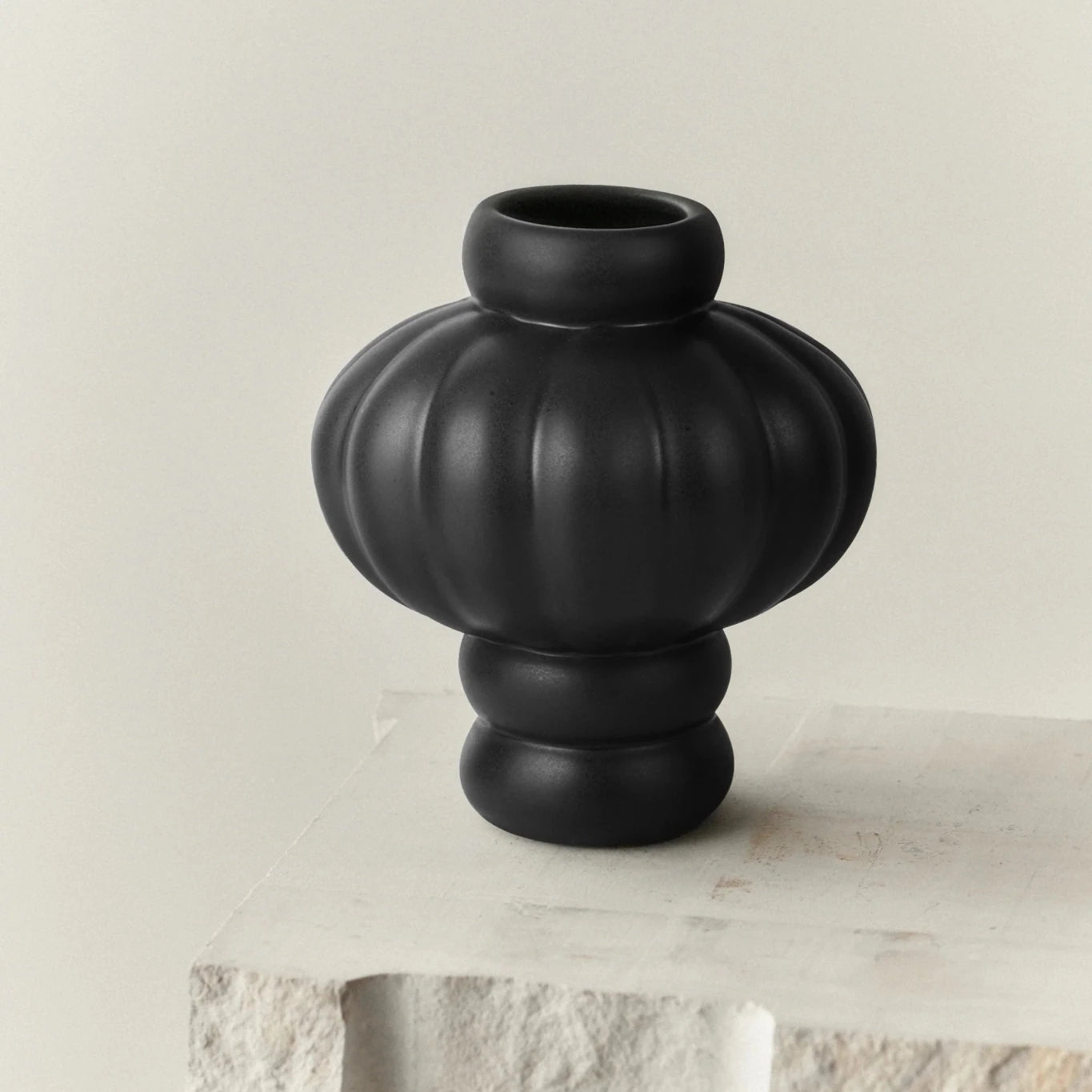 Ceramic Balloon Vase 02 20cm – Ink Black - Bellavé Studio