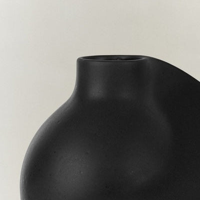Ceramic Pirout Vase 01 22cm Black - Bellavé Studio
