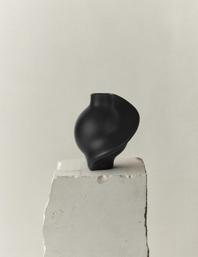 Ceramic Pirout Vase 01 22cm Black - Bellavé Studio
