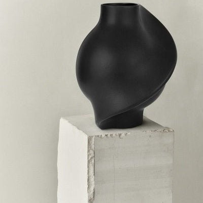 Ceramic Pirout Vase 02 42cm Black - Bellavé Studio
