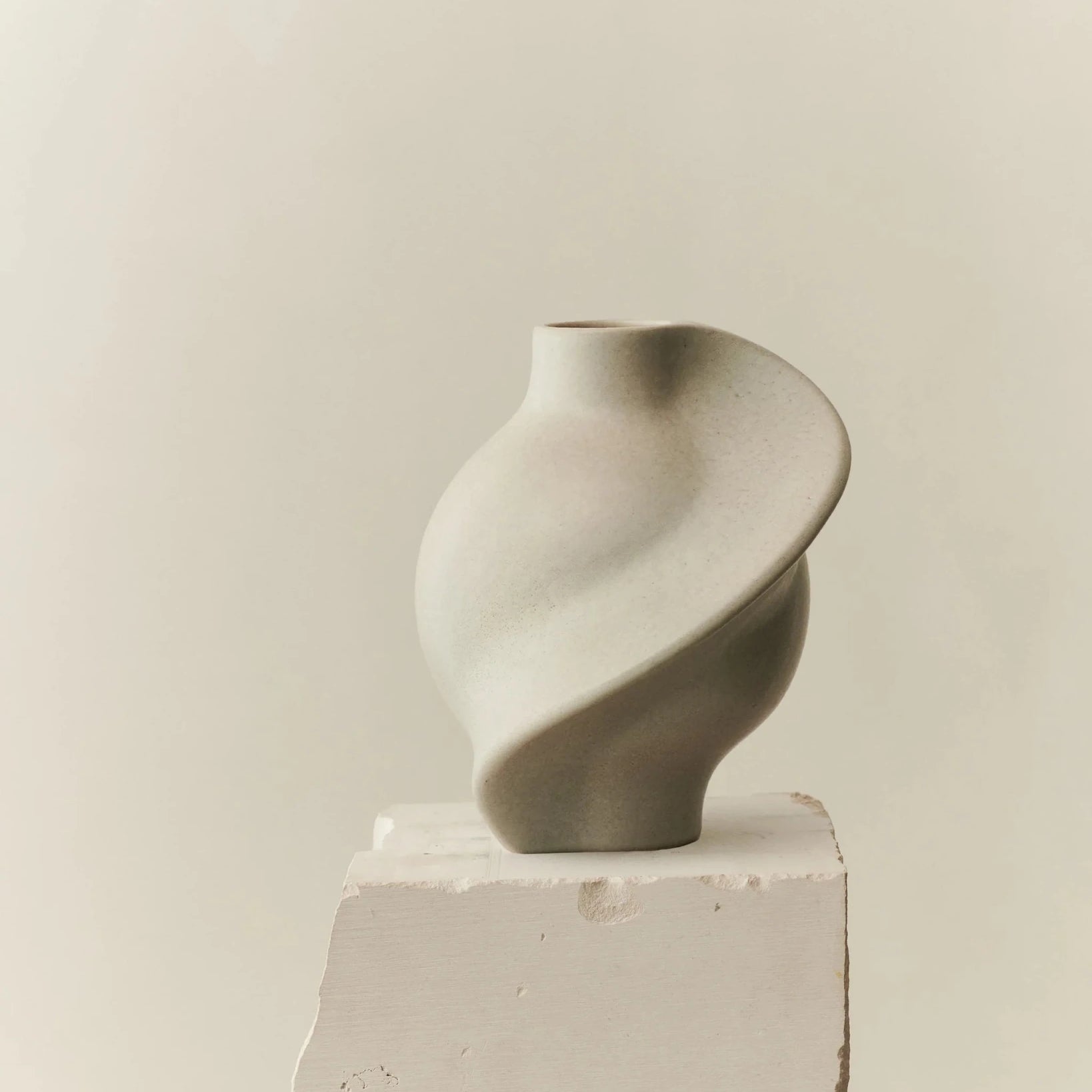 Ceramic Pirout Vase 02 42cm Vintage Glaze - Bellavé Studio