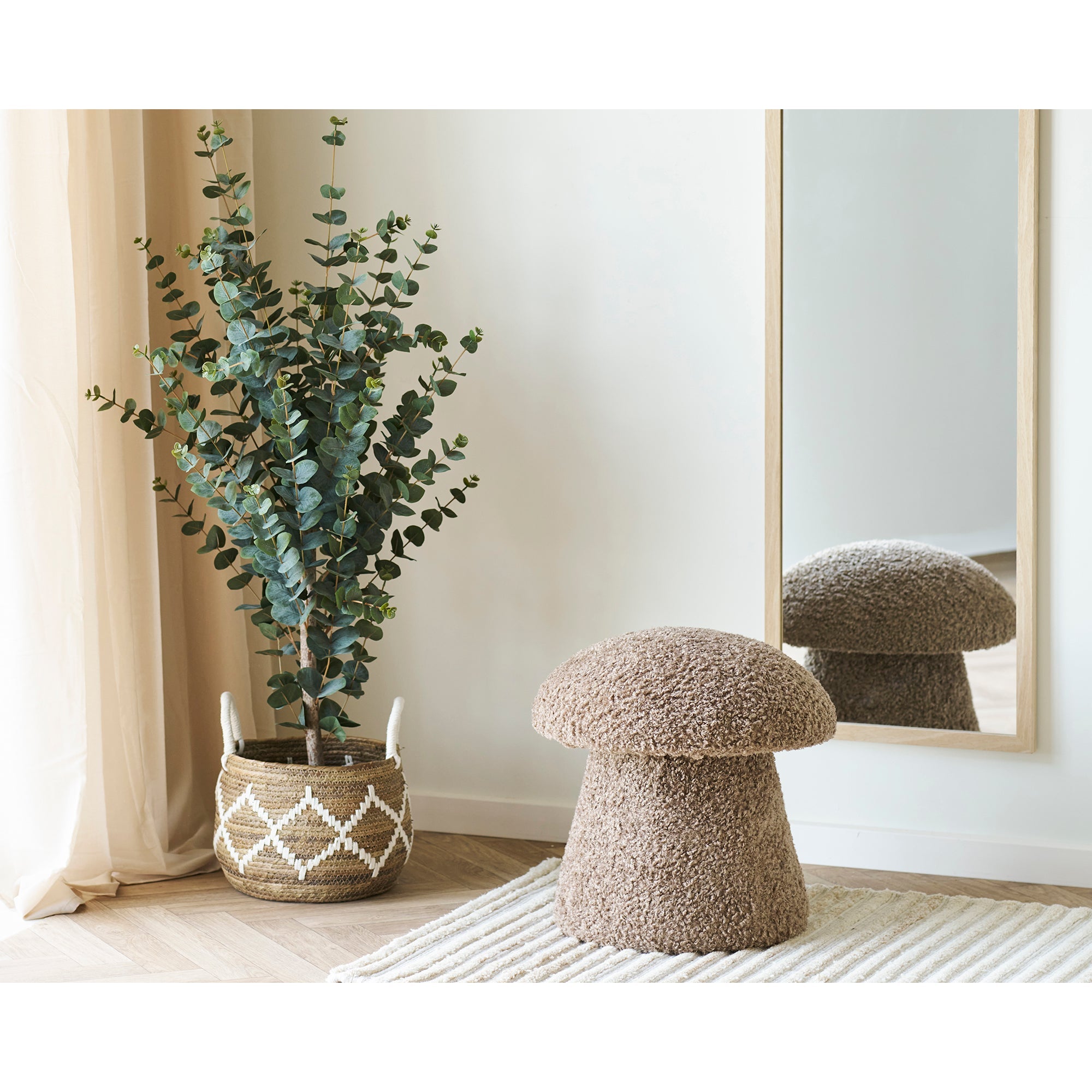 Enna Pouf – Brown Faux Fur - Bellavé Studio