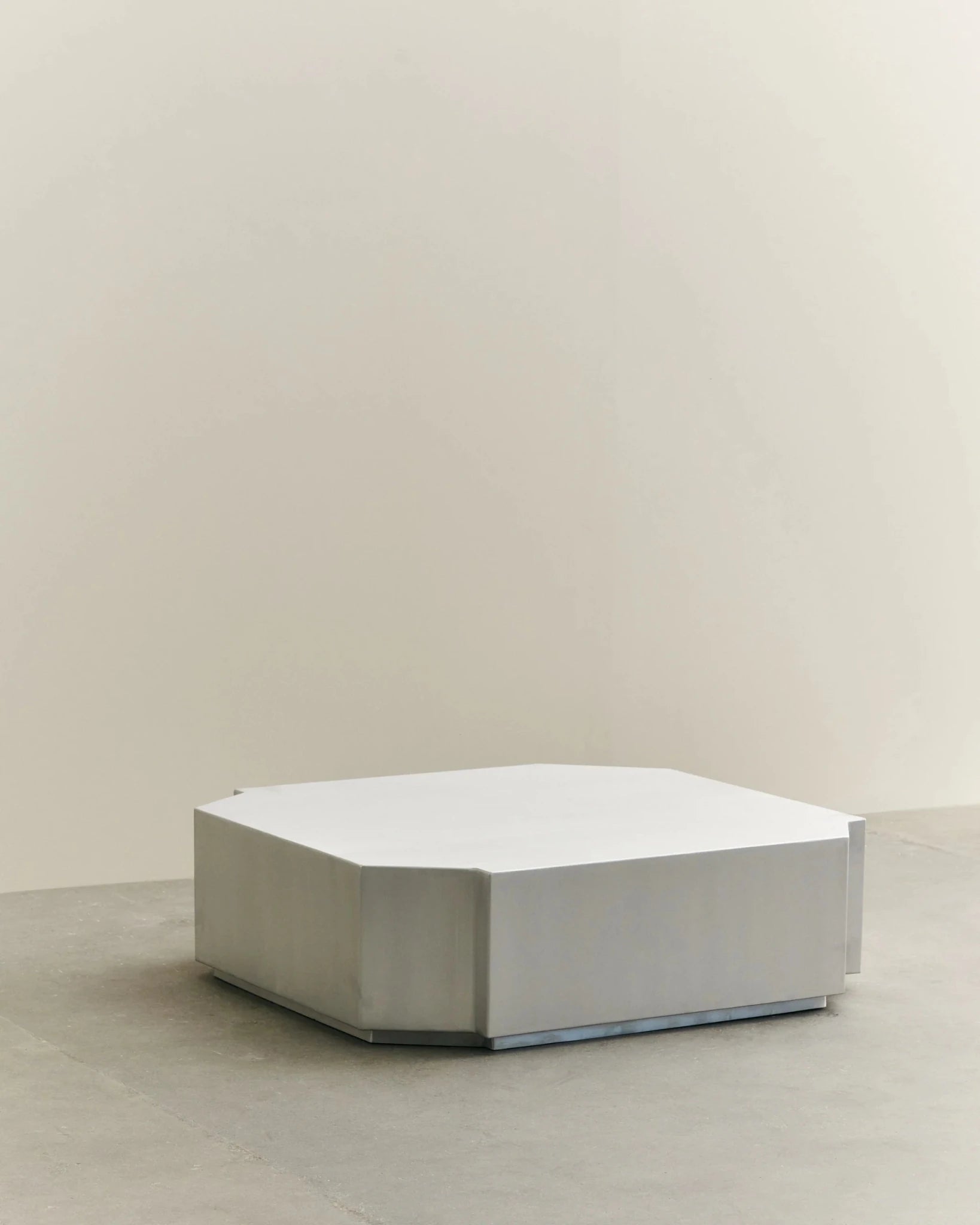 Funki Lounge Table Square Brushed Alu - Bellavé Studio