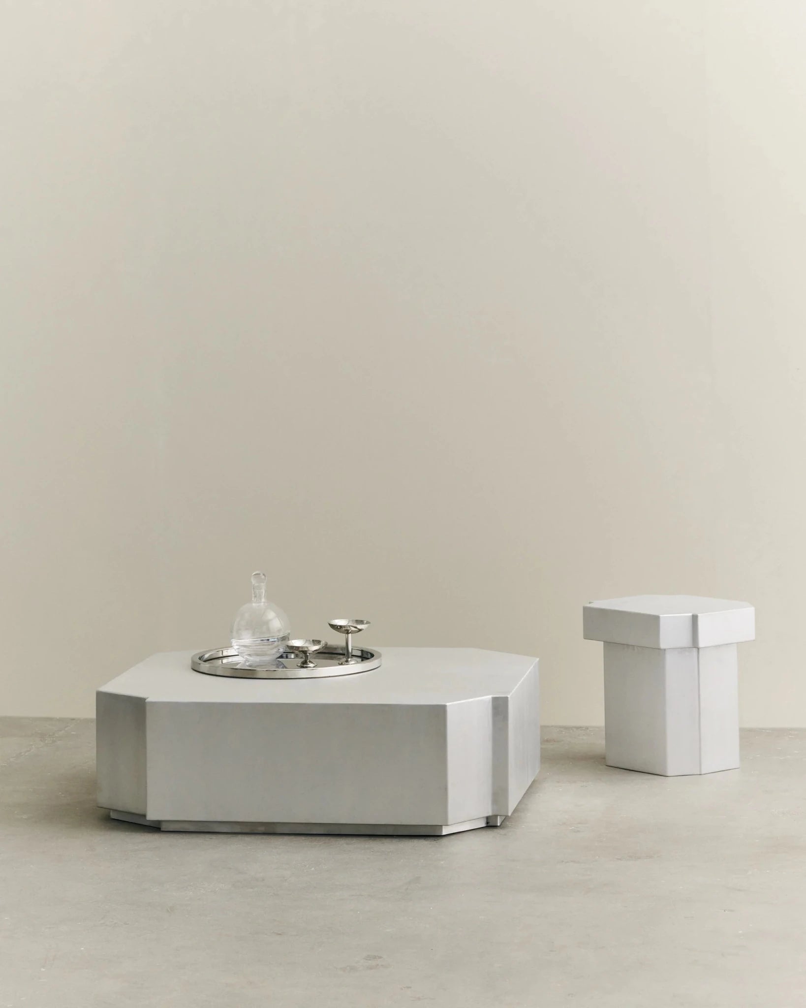 Funki Lounge Table Square Brushed Alu - Bellavé Studio