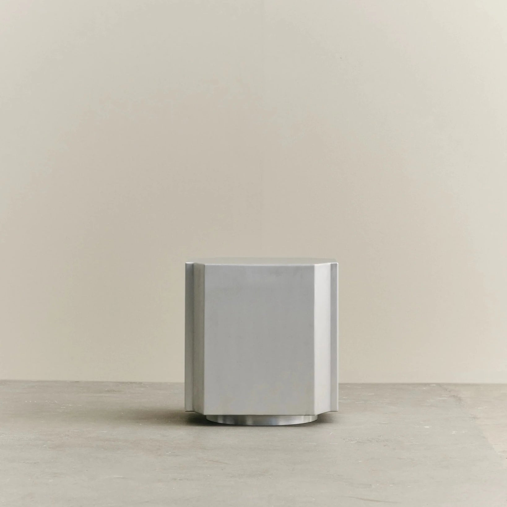 Funki Stool 01 Brushed Alu - Bellavé Studio