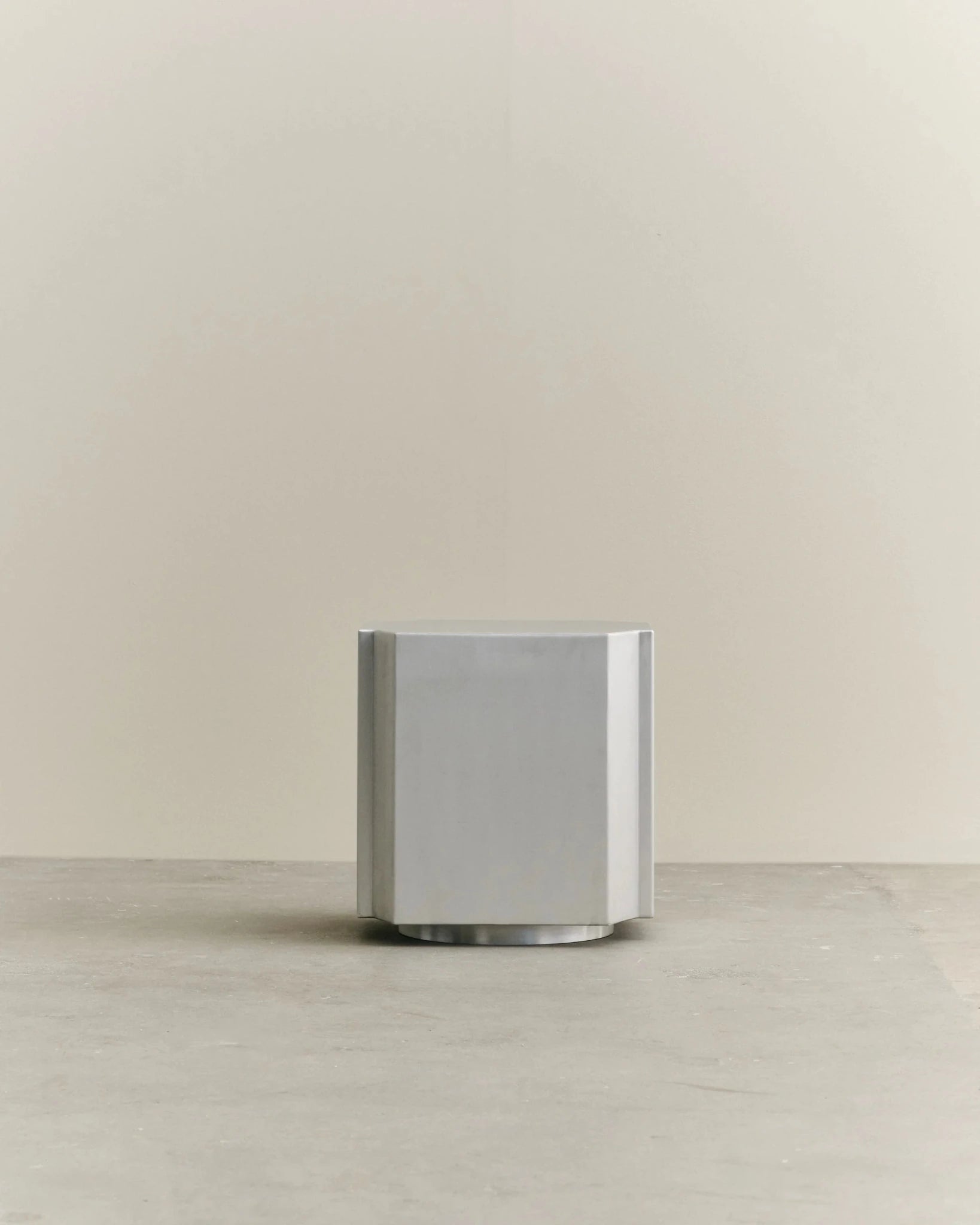 Funki Stool 01 Brushed Alu - Bellavé Studio