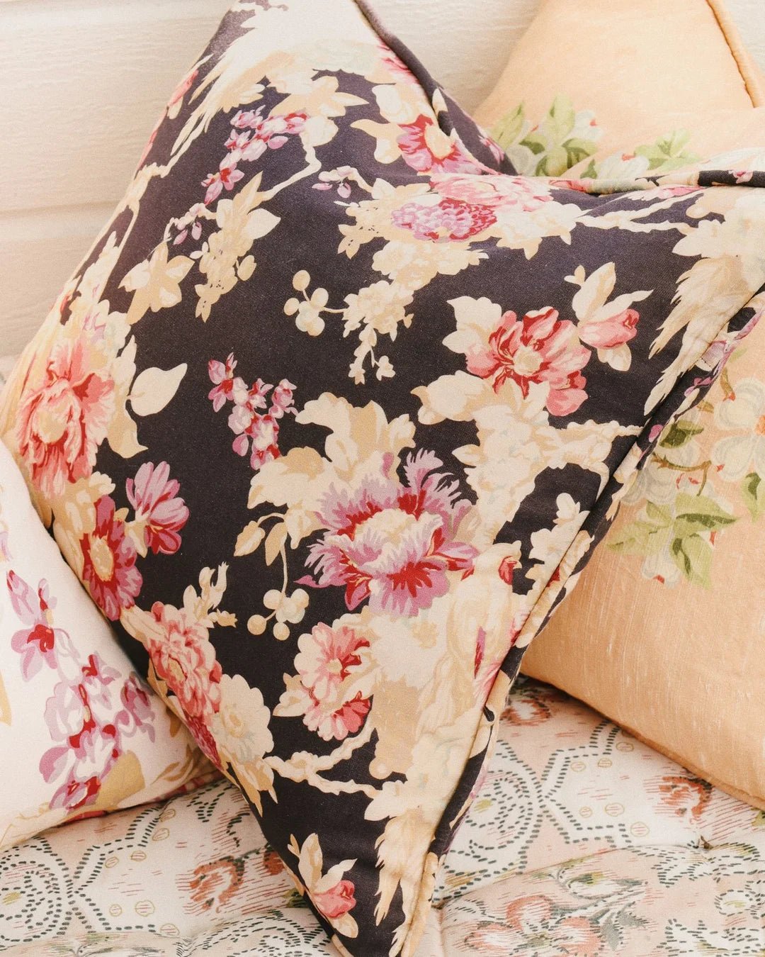 Linen Cushion Cover 50x50 Autumn Flowers - Bellavé Studio