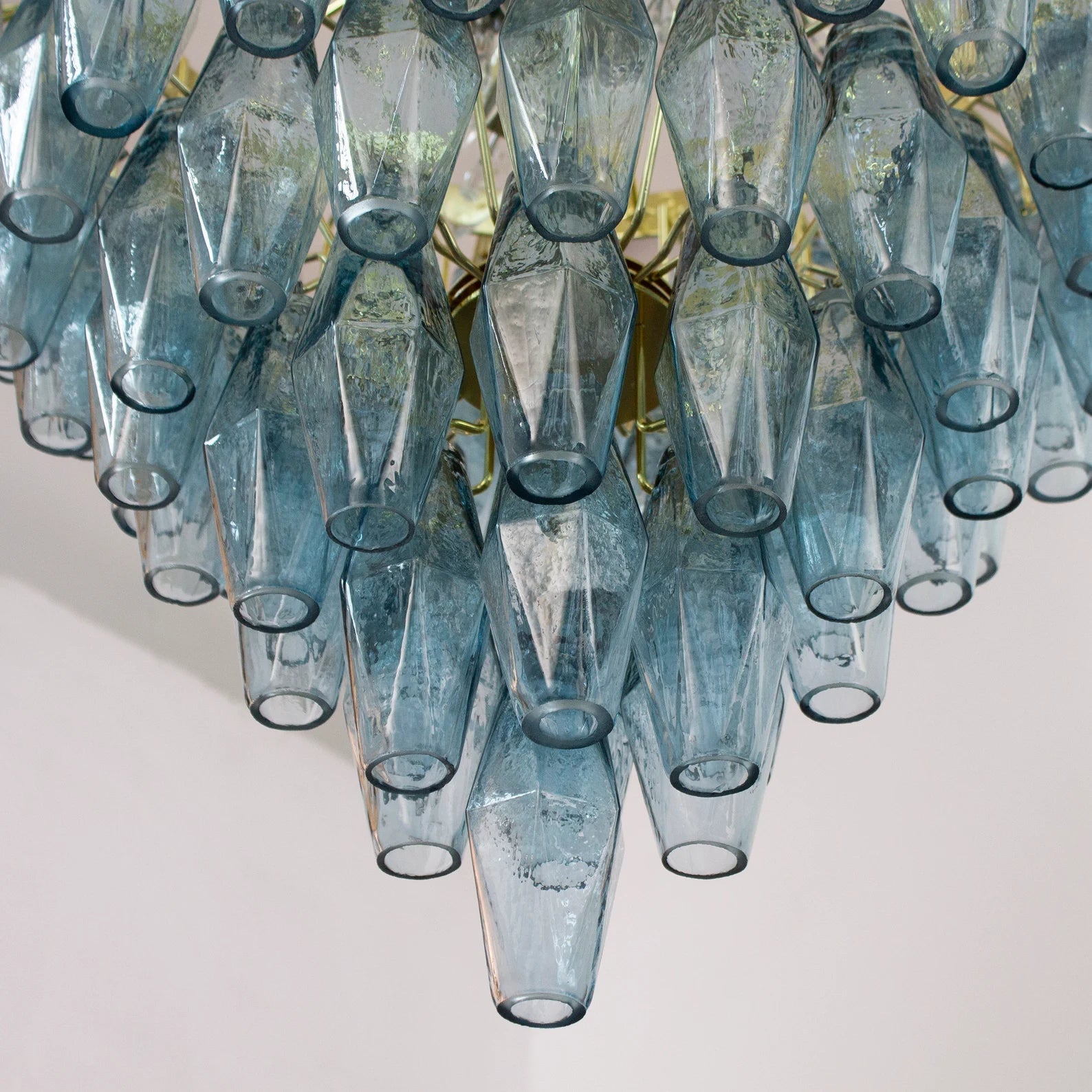 Murano Avio Poliedri Chandelier Ø75 - 143 Glasses - Bellavé Studio