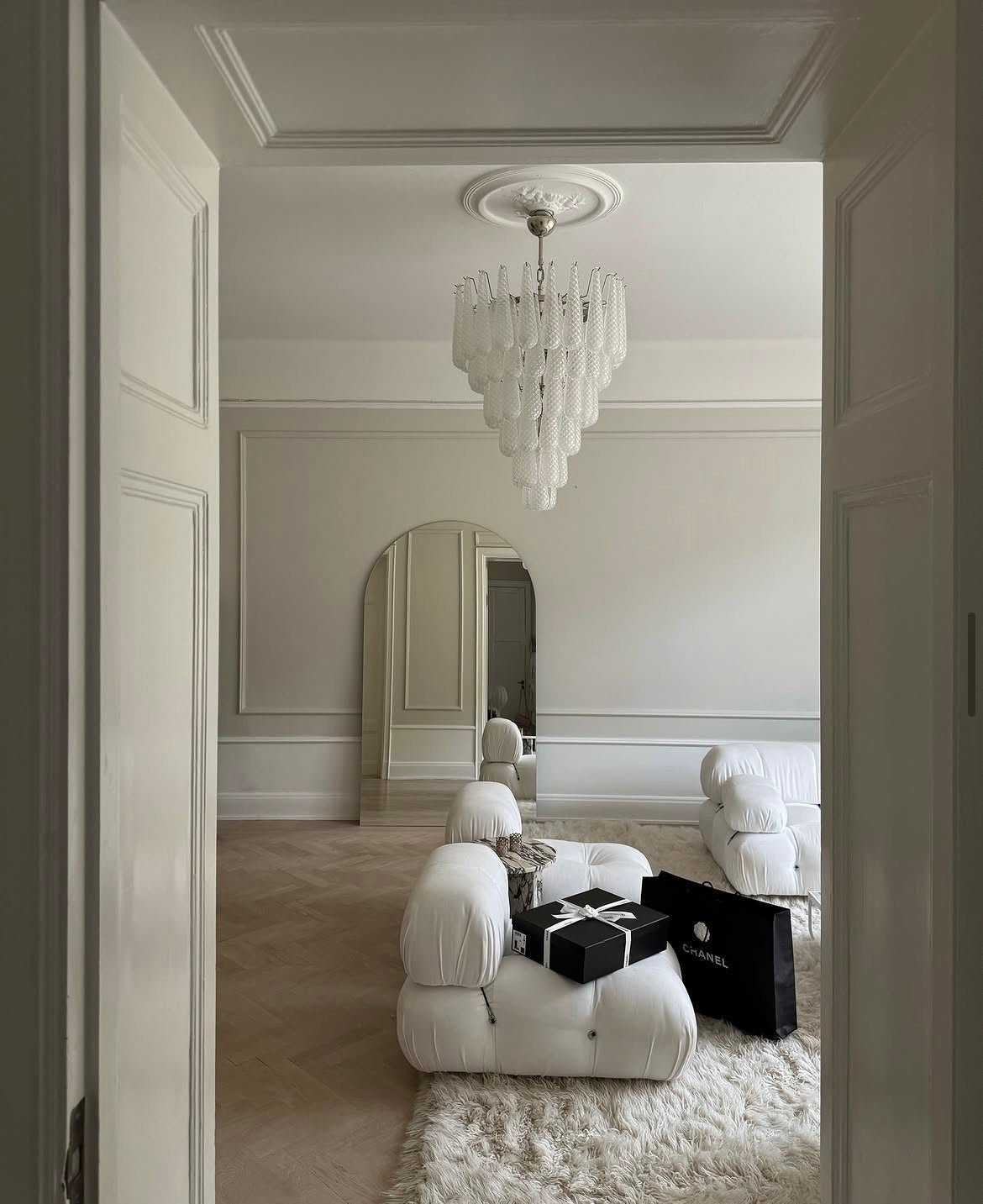 Murano Clear Drop Chandelier - 75 Drop - Bellavé Studio