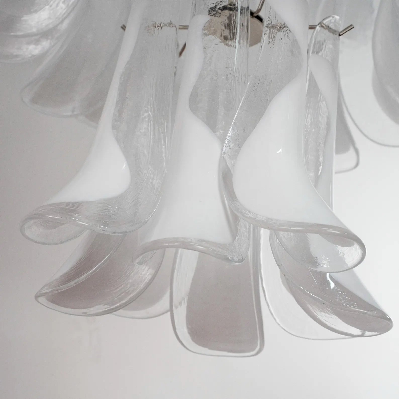 Murano Clear/White Petali Chandelier Ø75 - Bellavé Studio