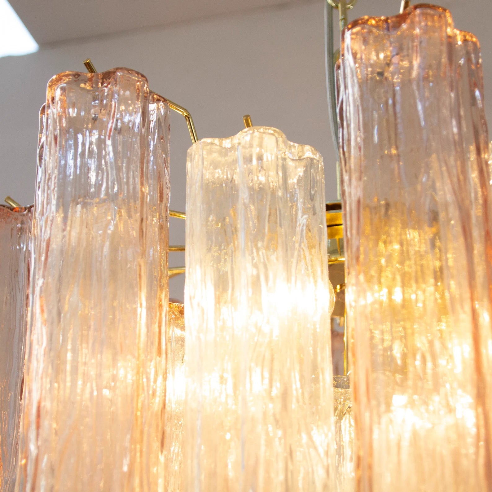 Murano Crystal and Pink Tronchi Chandelier Ø53 - 24 Tubes - Bellavé Studio