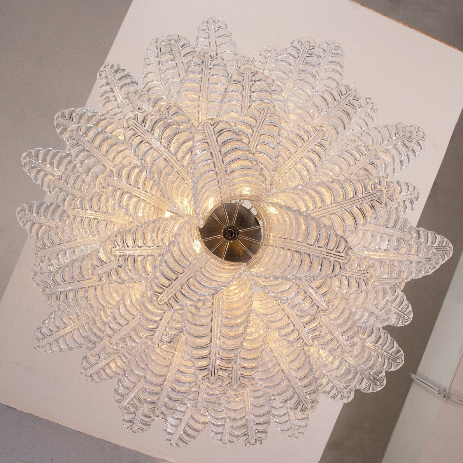 Murano Crystal Foglie Chandelier Ø95 - Bellavé Studio