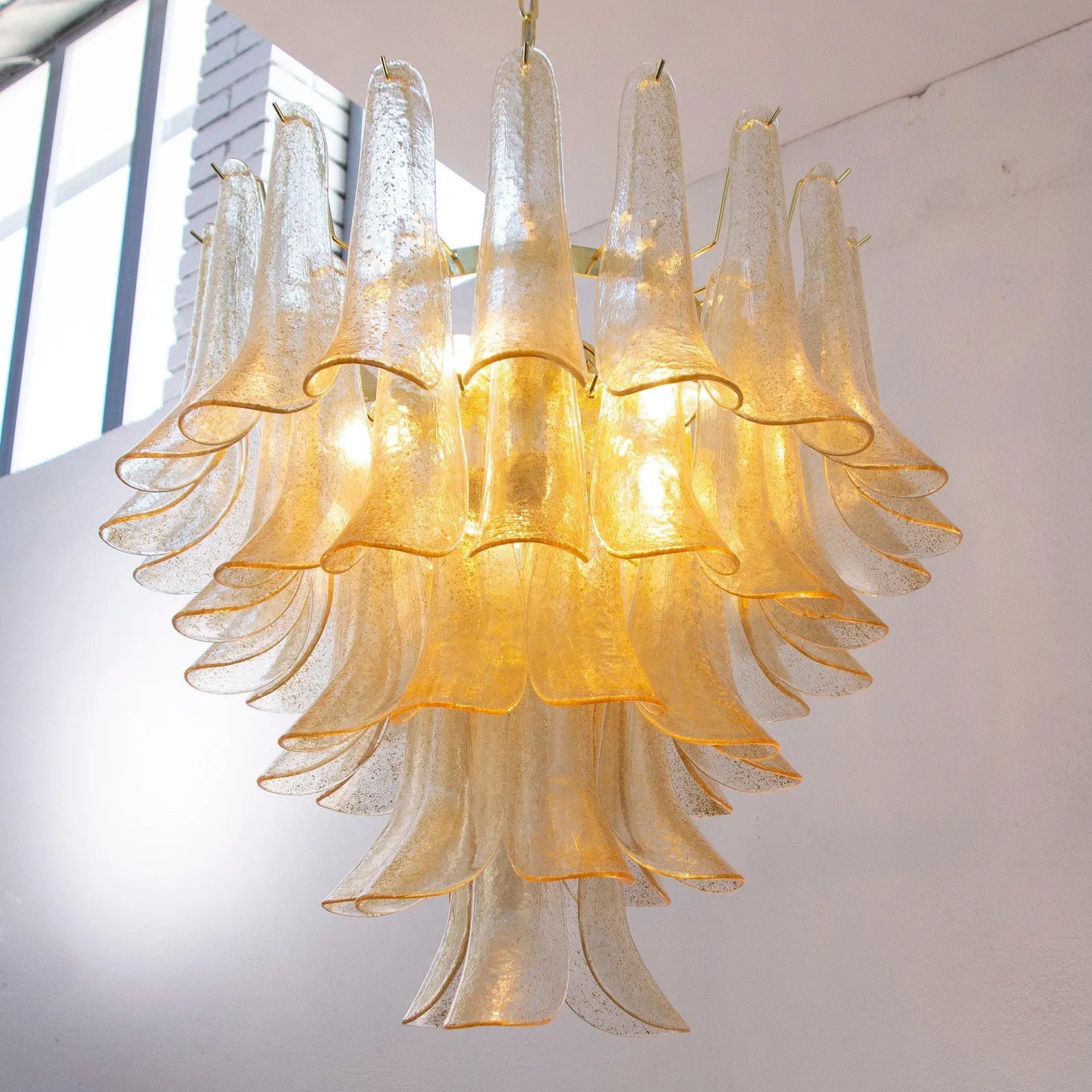 Murano Gold Petali Chandelier Ø75 - 52 Glasses - Bellavé Studio