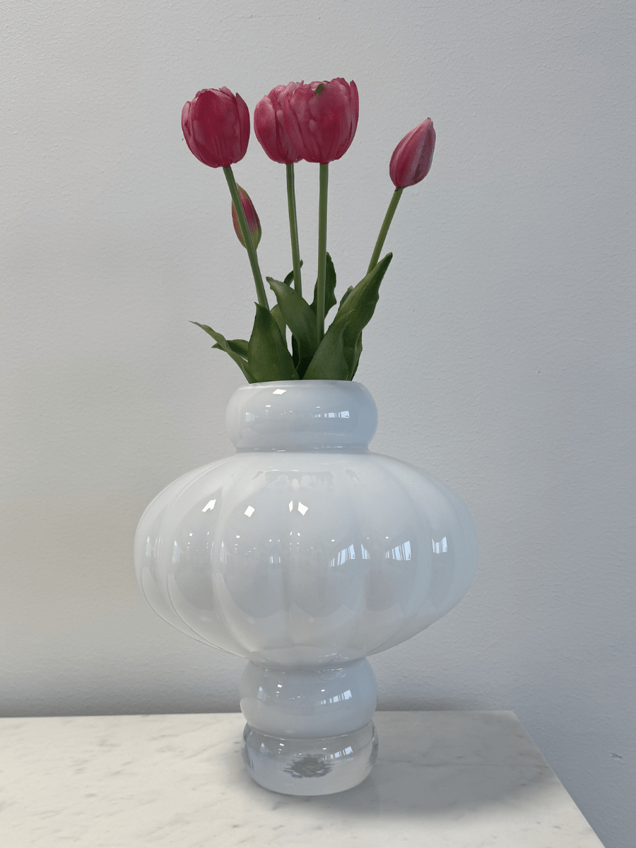 Tulips Dark Pink Bouquet 5 pcs - Bellavé Studio