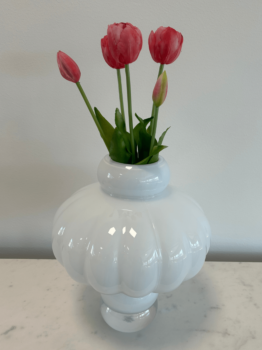 Tulips Dark Pink Bouquet 5 pcs - Bellavé Studio