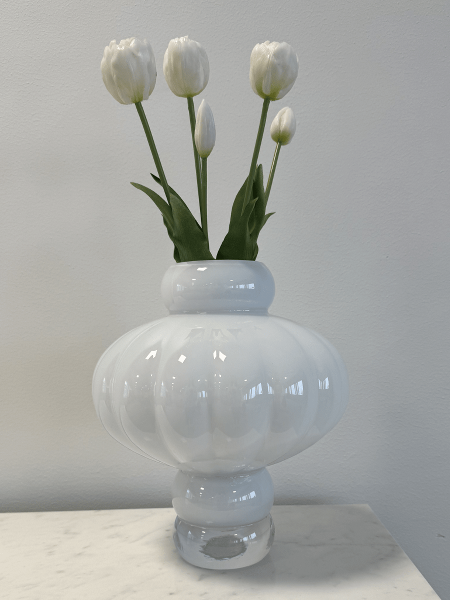 Tulips White Bouquet 5 pcs - Bellavé Studio