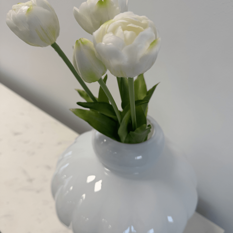 Tulips White Green Bouquet 5 pcs - Bellavé Studio
