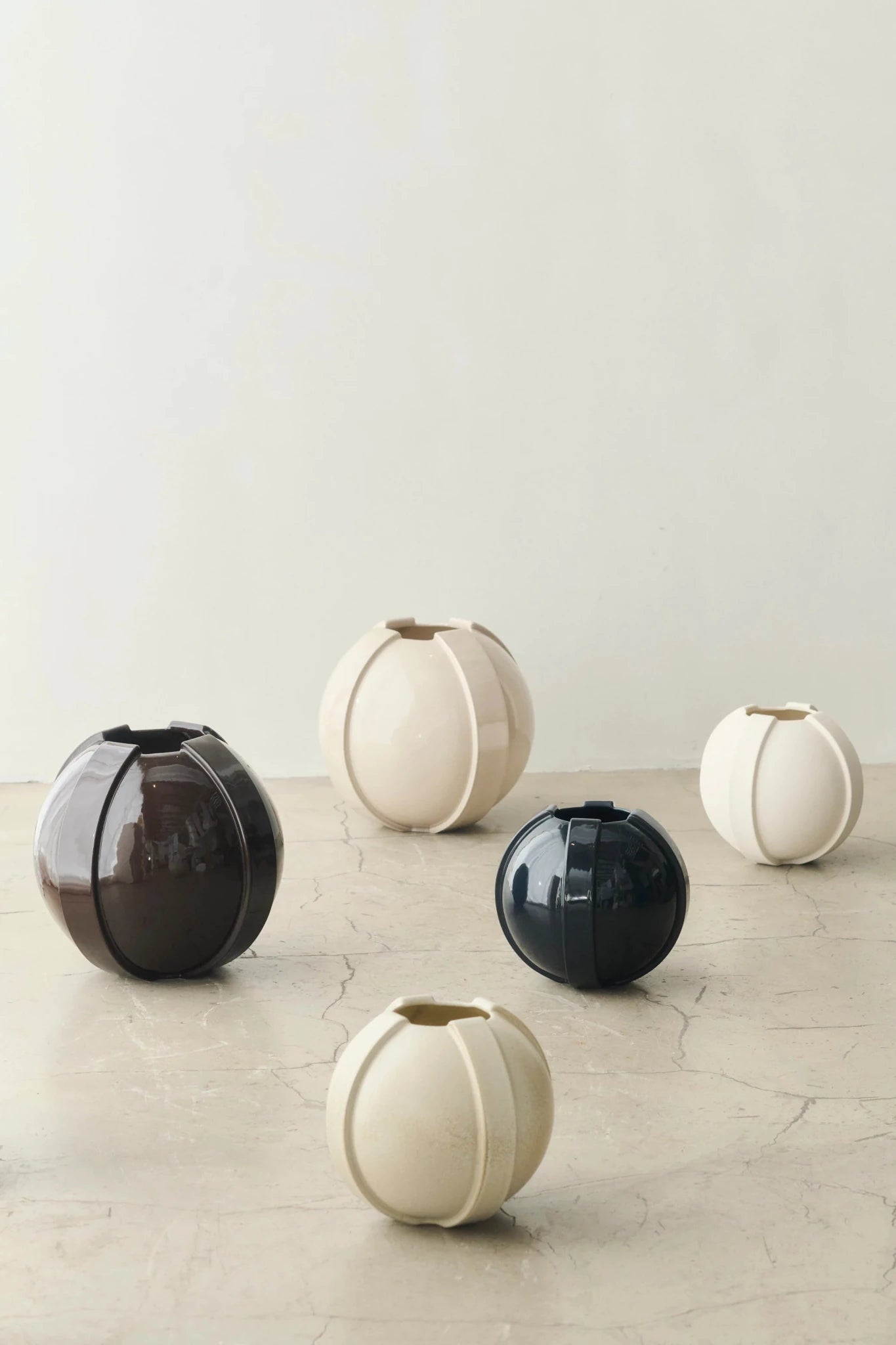 Vinci Vase 02 39cm Dark Blue - Bellavé Studio