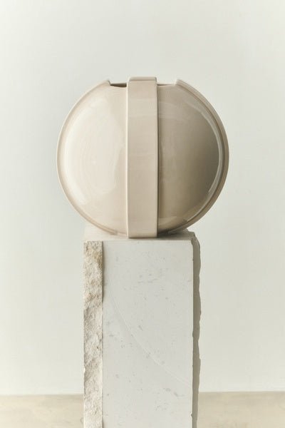 Vinci Vase 02 39cm Ivory - Bellavé Studio